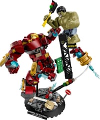 LEGO MARVEL 76343 Epinė kova: Hulkbuster prieš Hulką 3