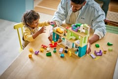 LEGO DUPLO 10470 3 in 1 modernus šeimos namas su figūrėlėmis 7