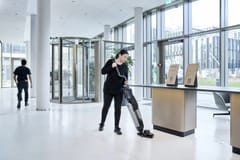 Nilfisk DRYFT V1 EU grindų šveitiklis-džioviklis 145 W 1644 m²/h Stumiama 6