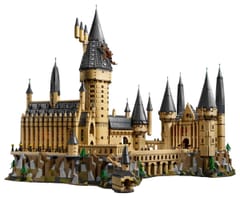 LEGO HARRY POTTER 71043 HOGVARTSO PILIS 4