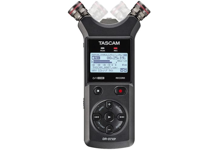 Tascam DR-07XP - Nešiojamasis skaitmeninis diktofonas su USB sąsaja