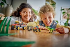 LEGO JURASSIC WORLD 77978 Jaunojo T. rex transportavimo sunkvežimis 7