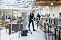 Biuro dulkių siurblys sausam valymui NILFISK VP300 R HEPA T EU, perdirbtas, 107421157 2