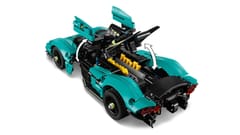 LEGO TECHNIC 42208 Aston Martin Valkyrie 4