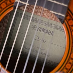 Yamaha CS40 II - klasikinė gitara 3/4 5