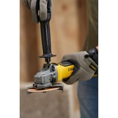 Stanley SFMCG700B kampinis šlifuoklis 6