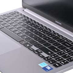 „Samsung Galaxy Book4“ NP750XGK-K1DX Core 7 150U 15,6 colių FHD AG, 16 GB, SSD 512 GB, BT, BLKB, FPR, LAN, „Windows 11“, sidabrinė (REPACK), 2 metai Naujas / Repack 4