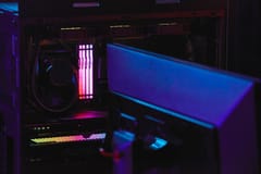 Kingston Technology FURY Beast RGB atminties modulis 32 GB 1 x 32 GB DDR5 5600 MT/s 288-pin DIMM 2