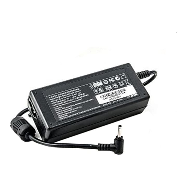 Įkroviklis nešiojamam kompiuteriui ASUS 45 W, 19 V, 2,37 A, kištukas 3,1 × 1,1 mm
