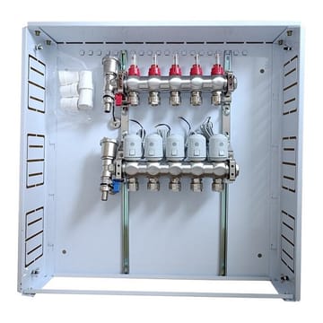 Grindinio šildymo kolektorius 5 kontūrų su terminėmis pavaromis NC AC230 V ir debitomačiais